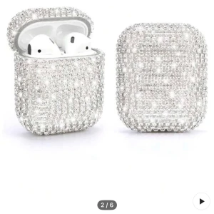Mcbling 2000s airpods skal gen 1/2 - Inga defekter och har inte används endast testats på 