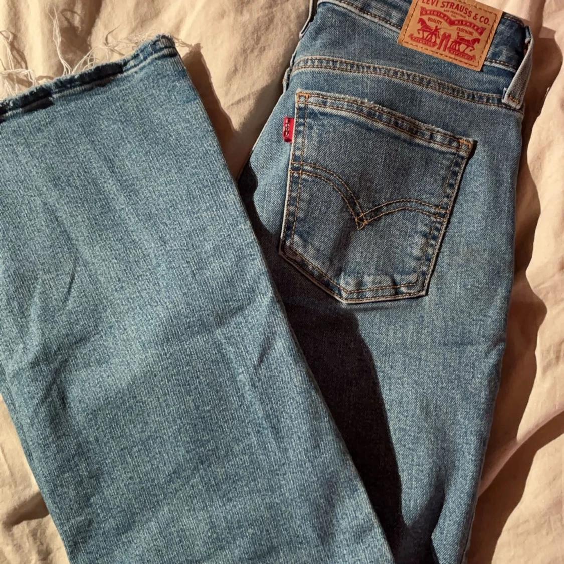 Lågmidjade Levis jeans - 1