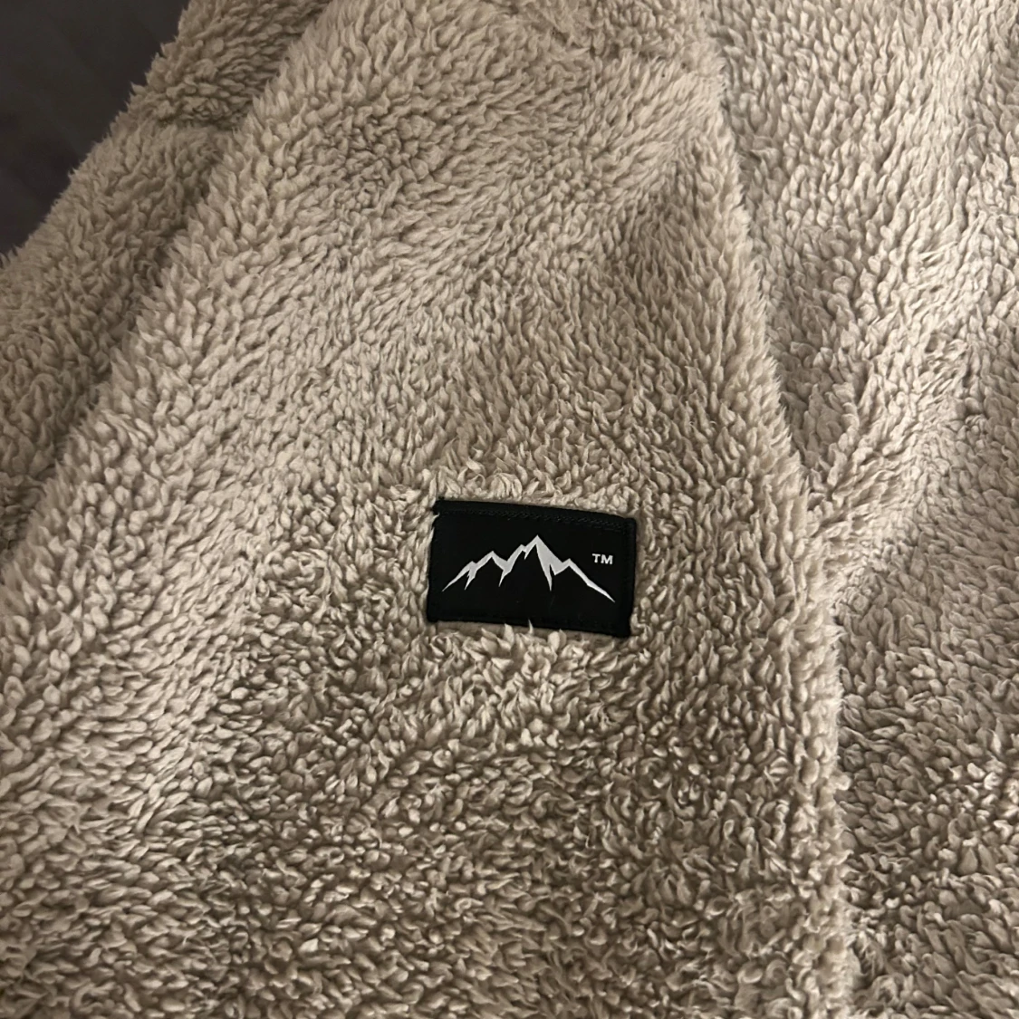 Beige fleece hoodie från Dope Snow Co. - 4