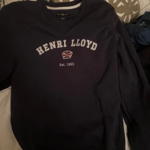 HENRI LLOYD - Large, nyskick 