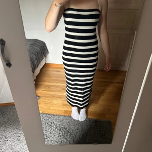 Lång klänning - Fin lång klänning ifrån h&m