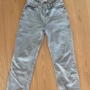 Ljusblå jeans - 9/10 snygga ljusblå jeans