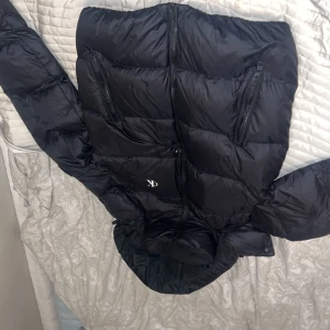 Calvin Klein Jacka - I princip nyskick knappt använd