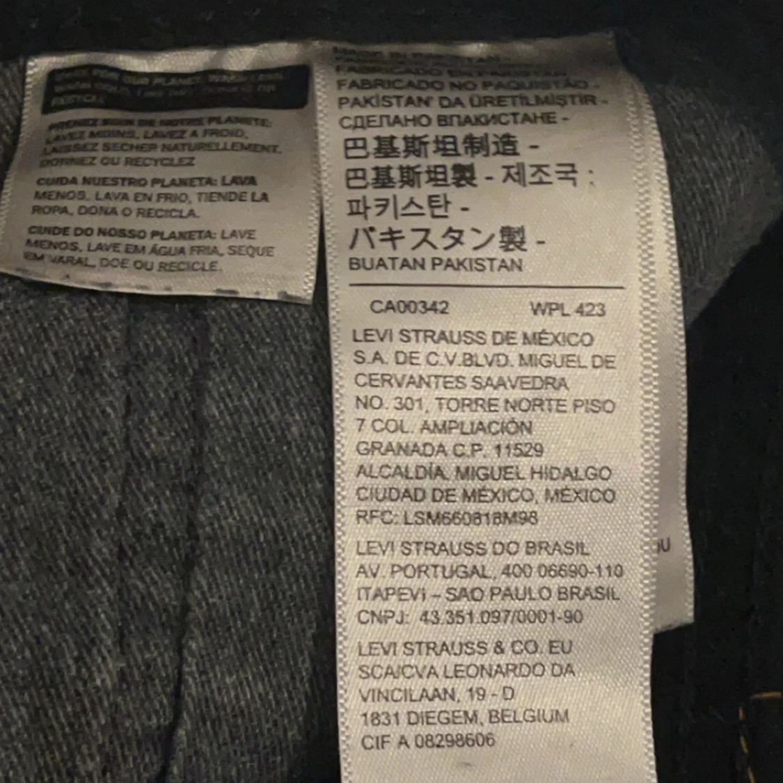 Levis Jeans Svarta  - 92