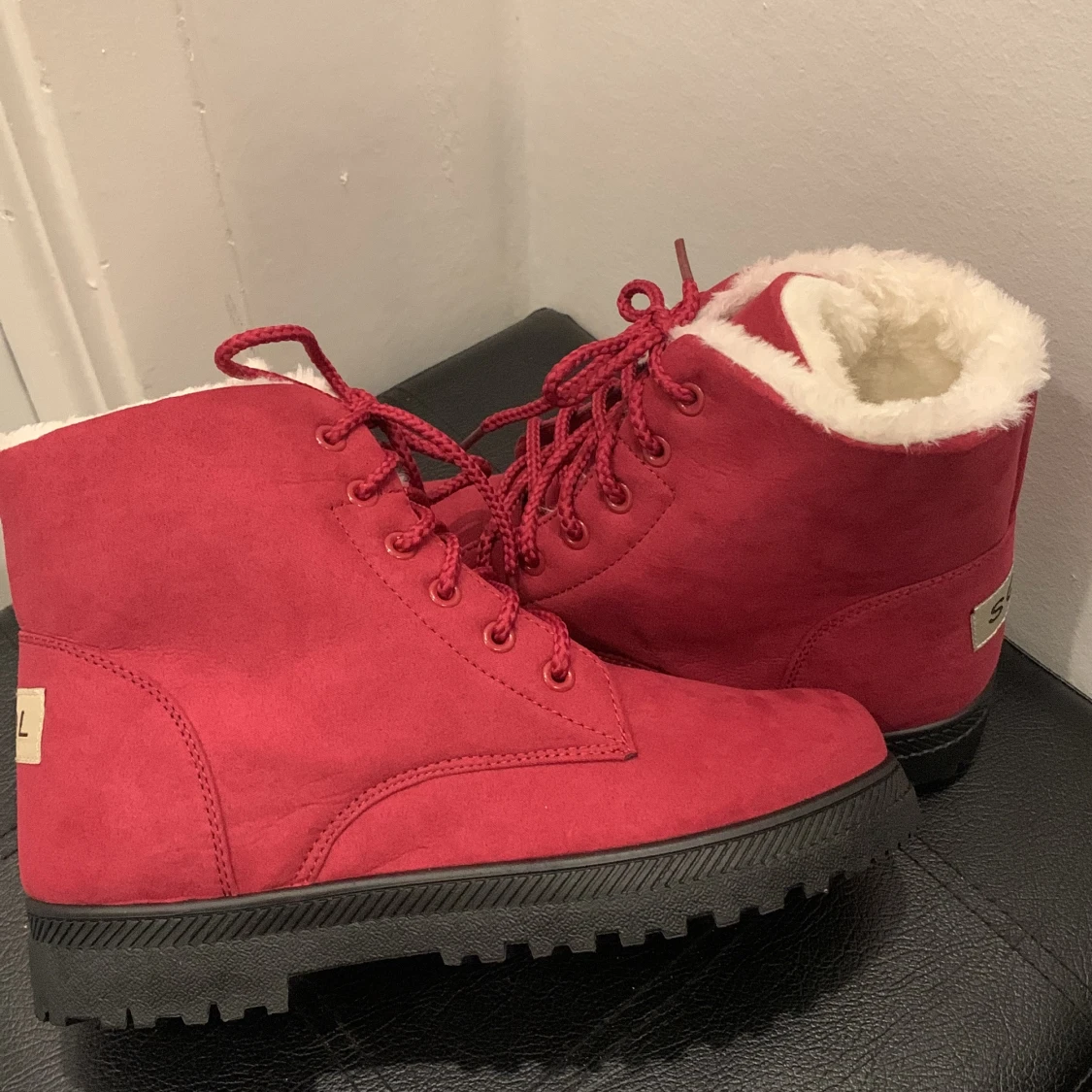 Röda boots med foder från SQL - 90