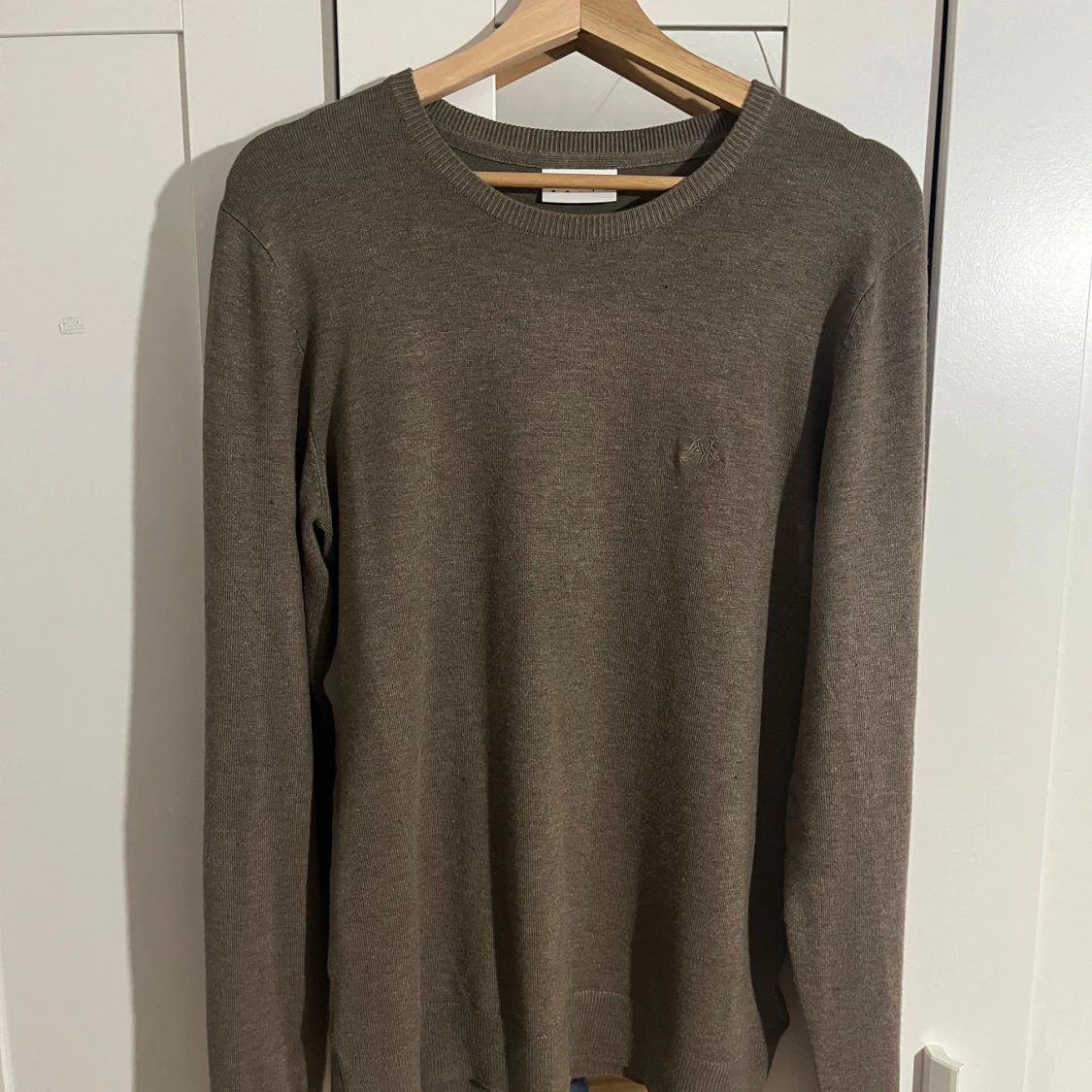 Brun tröja från Lindbergh