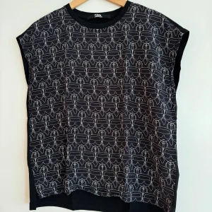 Black Karl Lagerfeld Top - In very good condition. True to size :) 