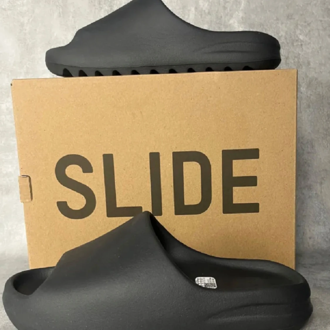 Yeezy slide - 92