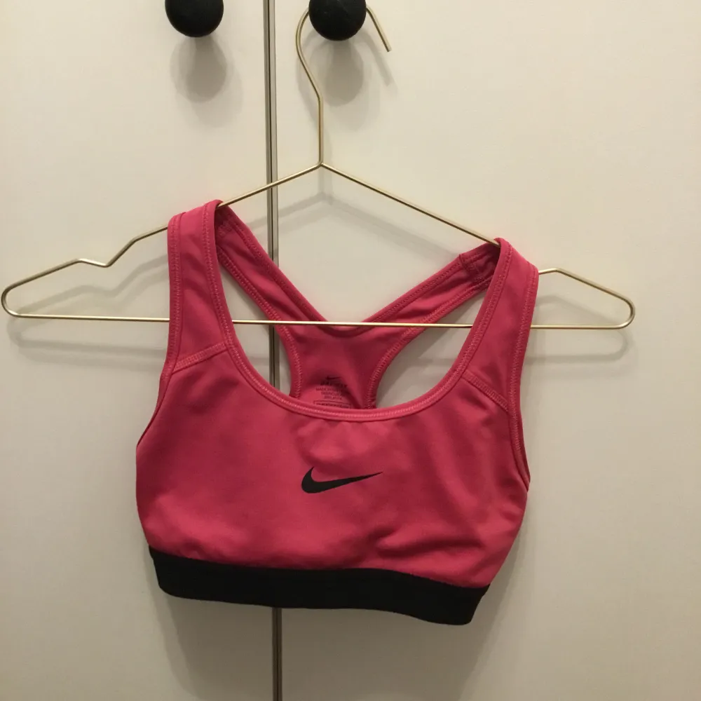 rosa nike sport bh, inga defekter . Sportswear.