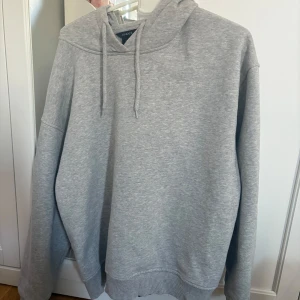 Hoodie❤️ - Grå hoodie från Lindex❤️