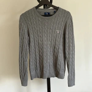 Gant tröja - En grå gant tröja för 249kr|| skick 10/10 knappt använd  Storlek S bra passform 🔘✌🏼