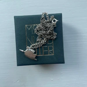Maria nilsdotter halsband - Säljer detta You and me halsband från maria nilsdotter i storlek 50