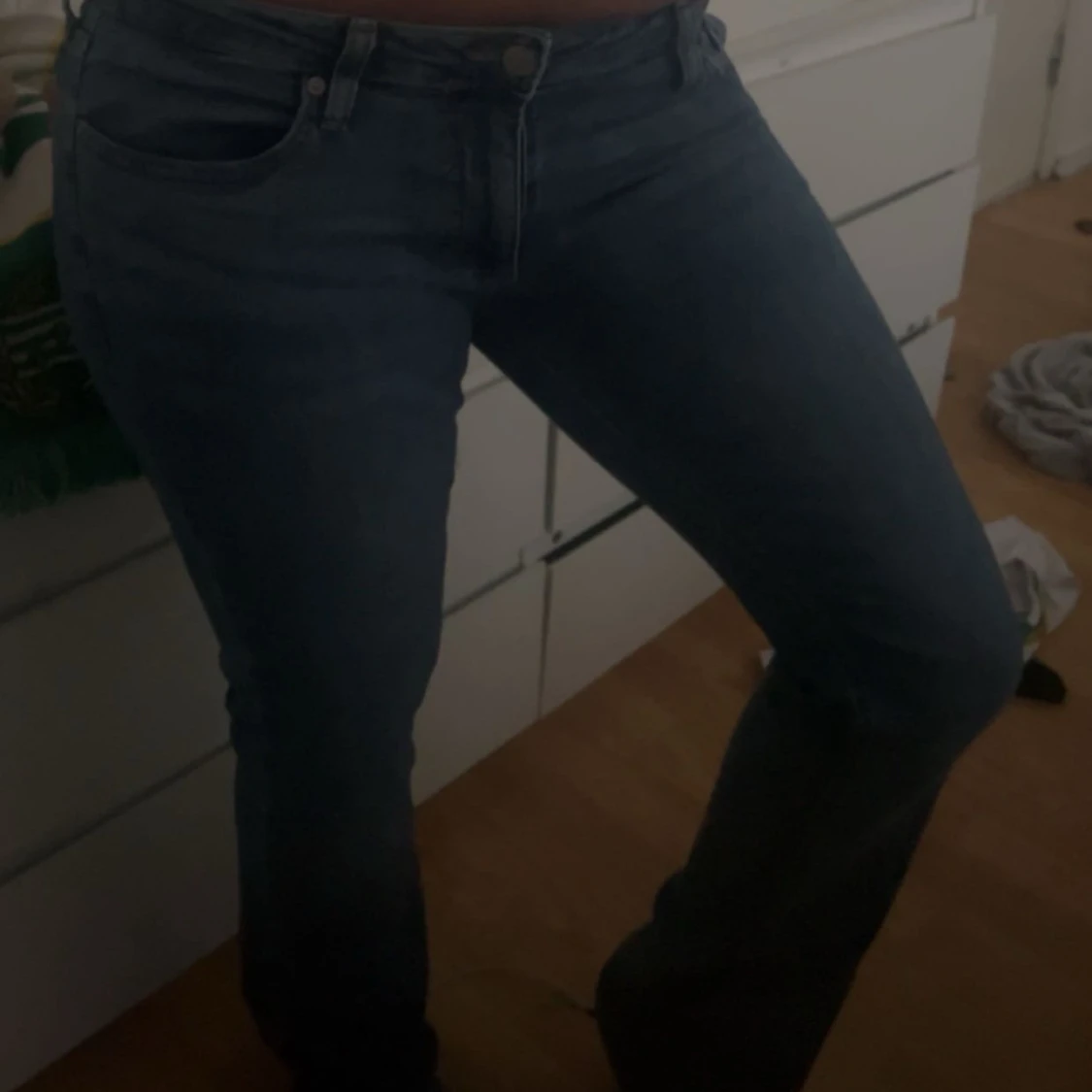 lågmidjade jeans bootcut  - 90