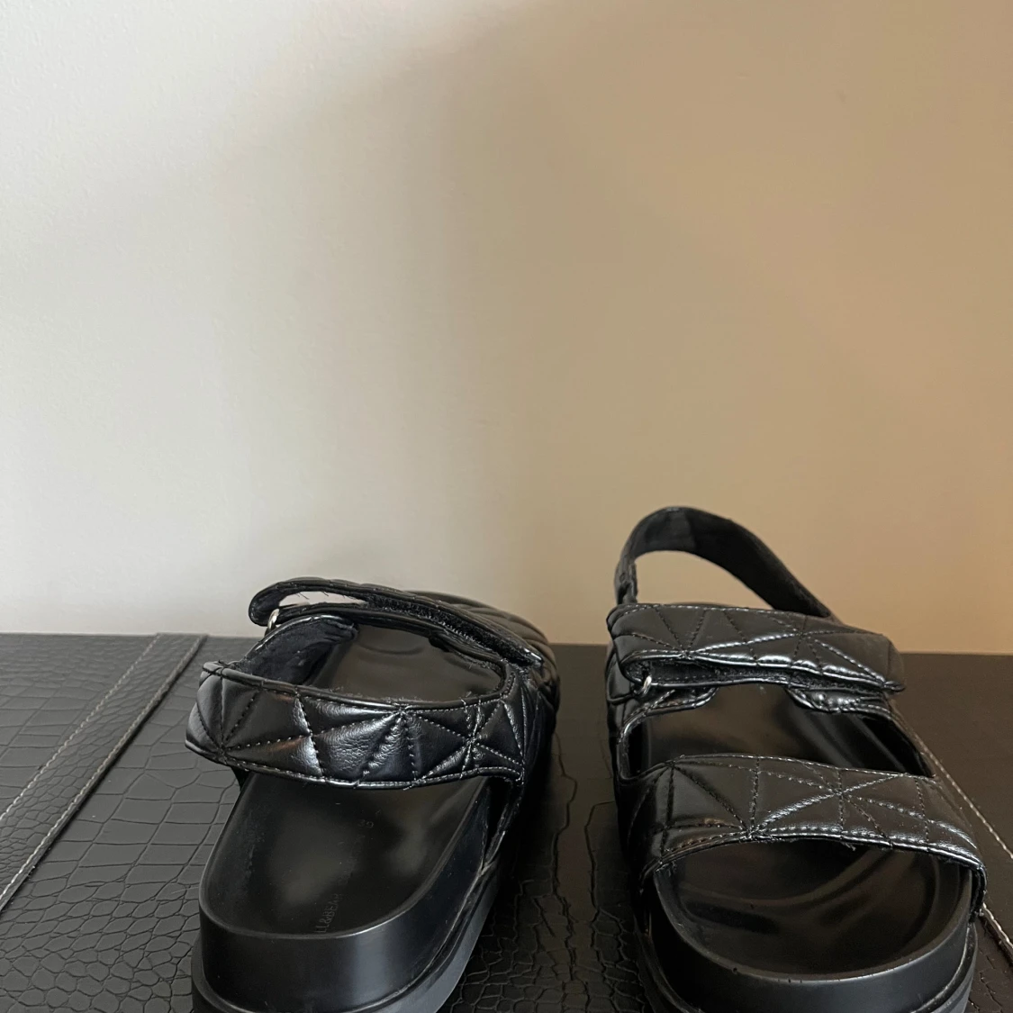 Chunky sandaler från Pull and Bear, strl 39 - 90