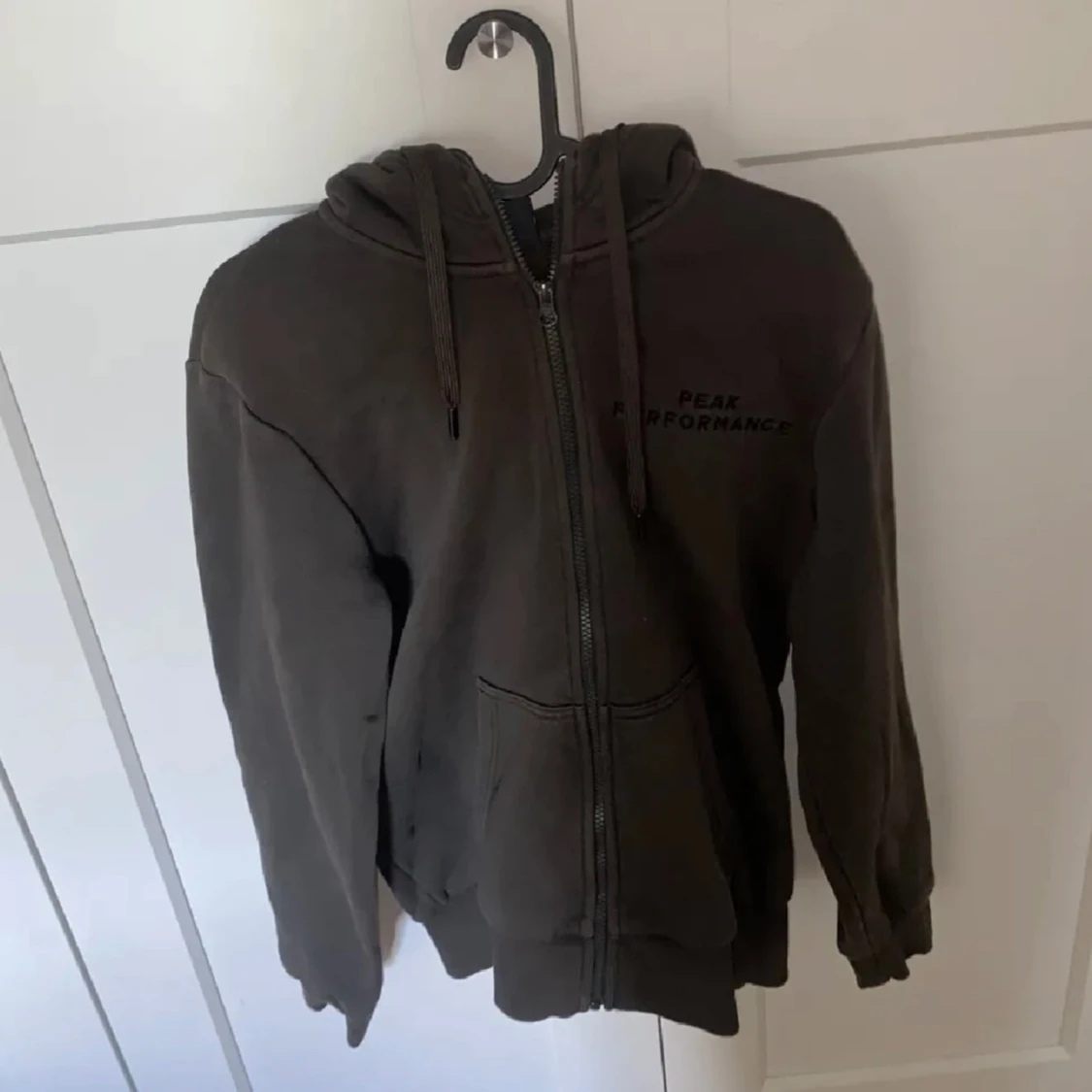 Peak hoodie + North face tshirt 