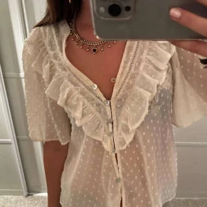 snygg fest blus - skit fin blus som passar perfekt på fest tillfällen 