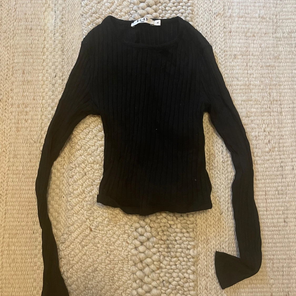 Svart ribbad tröja från NA-KD - 1