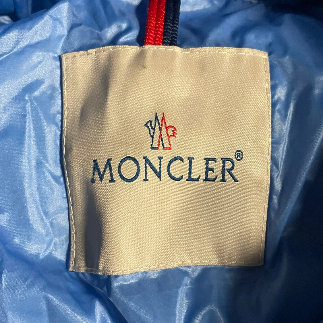 Blå dunjacka från Moncler - 2