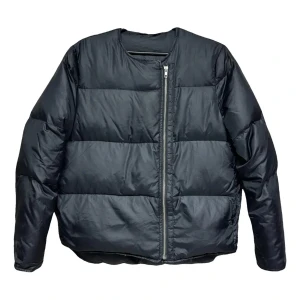 Acne jacka - Så snygg jacka från Acne. Fint skick. Storlek 34/XS