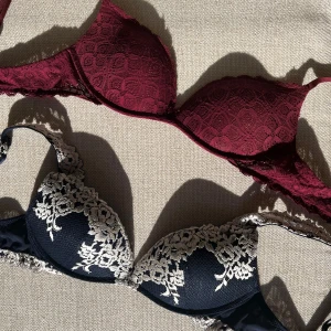 Intimissimi bh  - Jättefina bh:ar som aldrig används säljer för att det är fel stolek! DE KOSTAR 200kr ST 💕