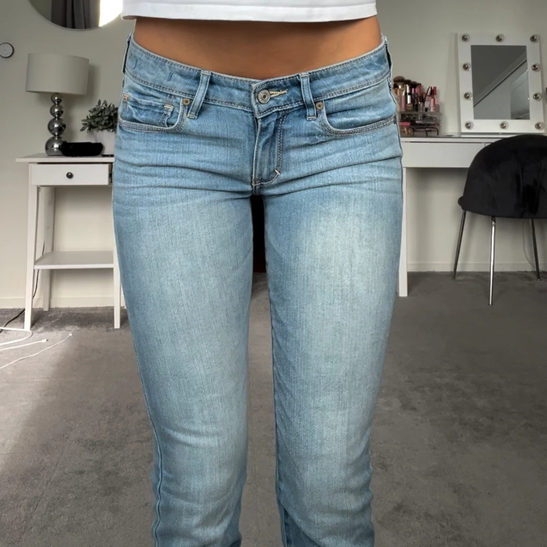 Ljusblå jeans  - 90