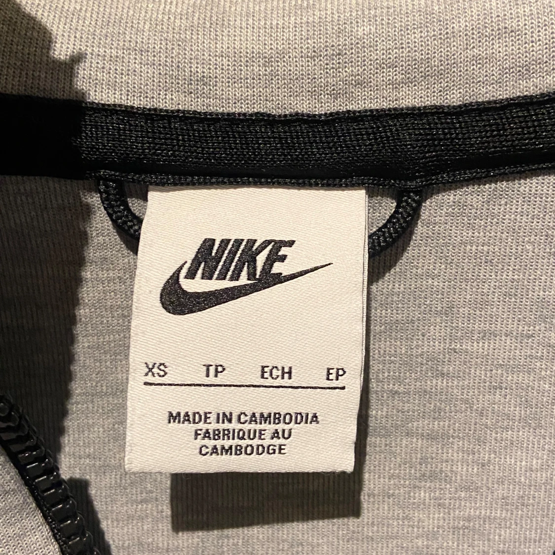 Grå Nike tech fleece xs herr  - 91