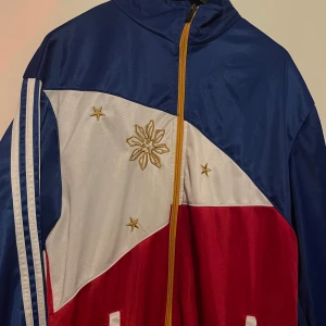 Philippines Jacka - helt oanvänd, storlek XXXL men sitter som en M