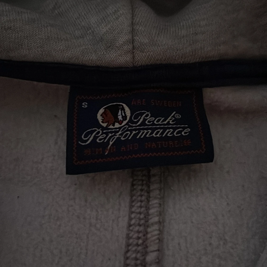 Peak performance hoodie - 90