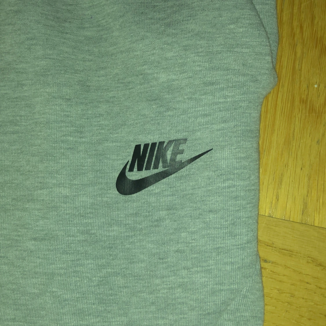 Nike tech byxor - 90