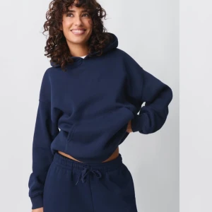 Blå hoodie  - Aldrig använd! 