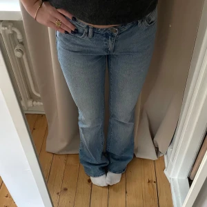Abrand jeans - Säljer mina jätte fina Abrand jeans som inte kommer till användning 💘💘nypris 999kr💘