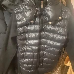 Moncler cardigan  - Storlek M 