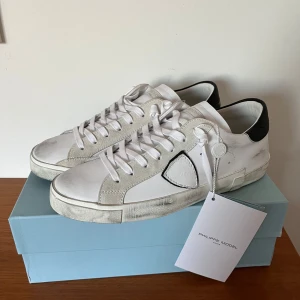 Philippe Model Skor - Philippe Model | Skick 10/10 | Strl 42 | Pris kan diskuteras vid snabb affär |  Mvh Olle 