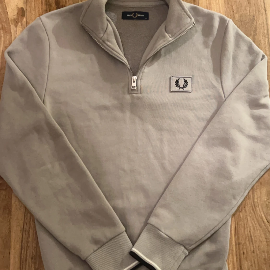 Fred perry  - 90