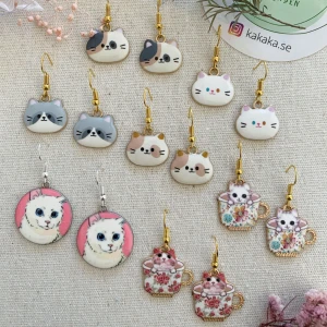 Katt örhängen  - 65kr/par och gratis frakt 