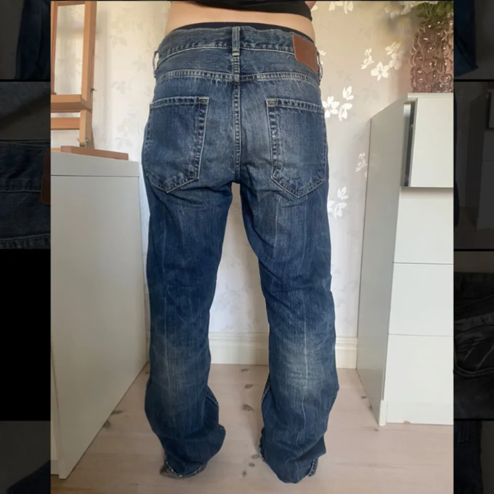 snygga washed out jeans. inga defekter, använda fåtal gånger bara. jag är 167cm. skriv gärna för mer info, mått eller pris. . Jeans & Byxor.