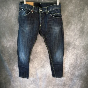 Dondup jeans  - // Dondup jeans | storlek w32, benlängd: 95cm, midjemått: 39cm | Nypris runt 4000 | Kontakta för fler frågor eller funderingar // Deluxecloset 