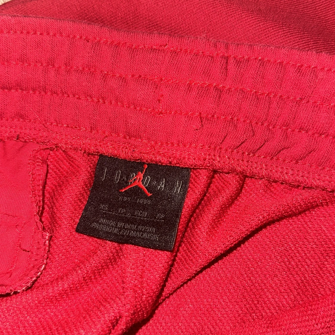 Röda shorts från Jordan - 92