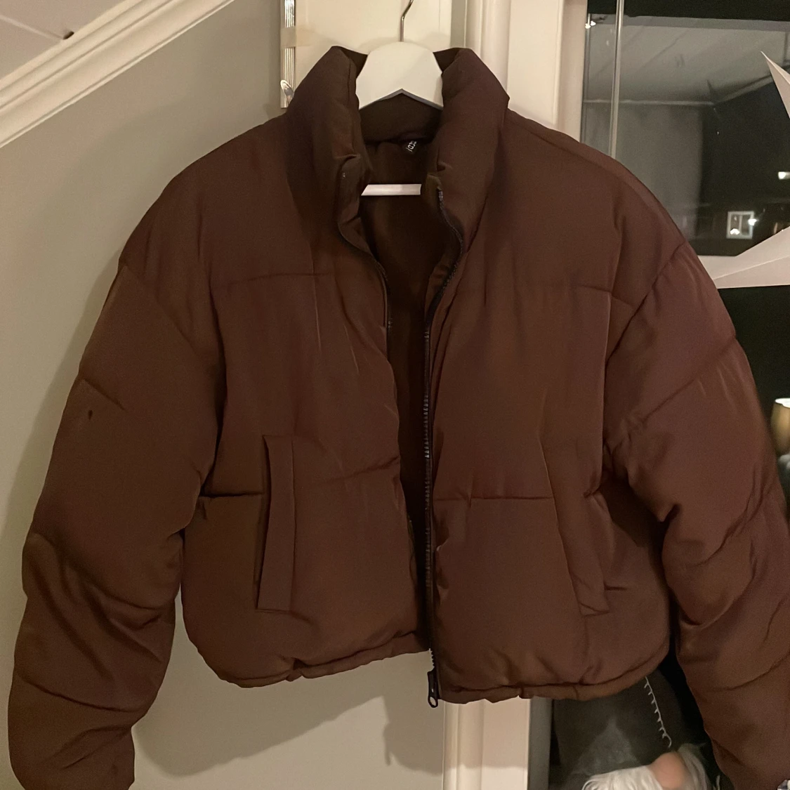 Brun pufferjacka från H&M - 90