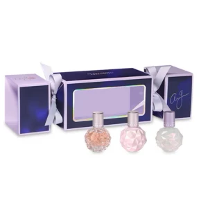 Ariana Grande parfym set - Ariana Grande parfym set som inte säljs längre. Ari by Ariana Grande 7,5 ml och Sweet Like Candy 7,5 ml. Moonlight 7,5 ml inte är inkluderad. Boxen medföljer. Knappt använda produkter. Tveka inte att höra av er om ni har frågor!💕 