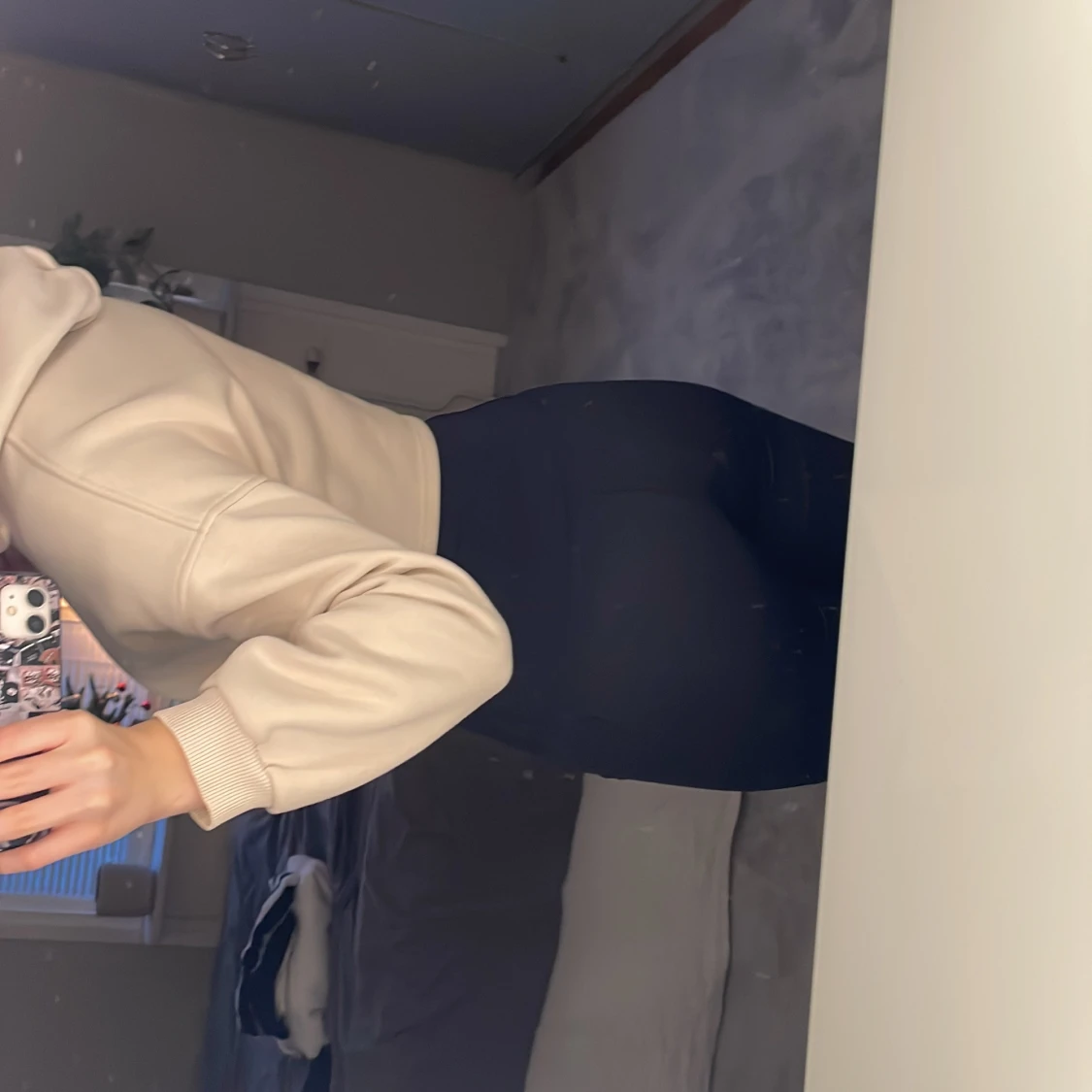 Beige croppad hoodie - 91