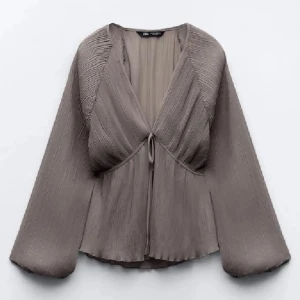 Zara blus -  fin blus från Zara 🌟