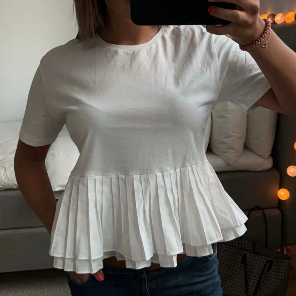 T-shirt med volang - 91