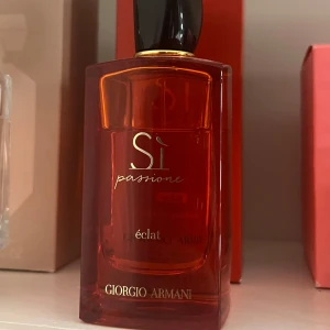 Perfymer - Säljer dessa två parfymer. Vid intresse så är det bara att höra av dig. Priset är för båda.  