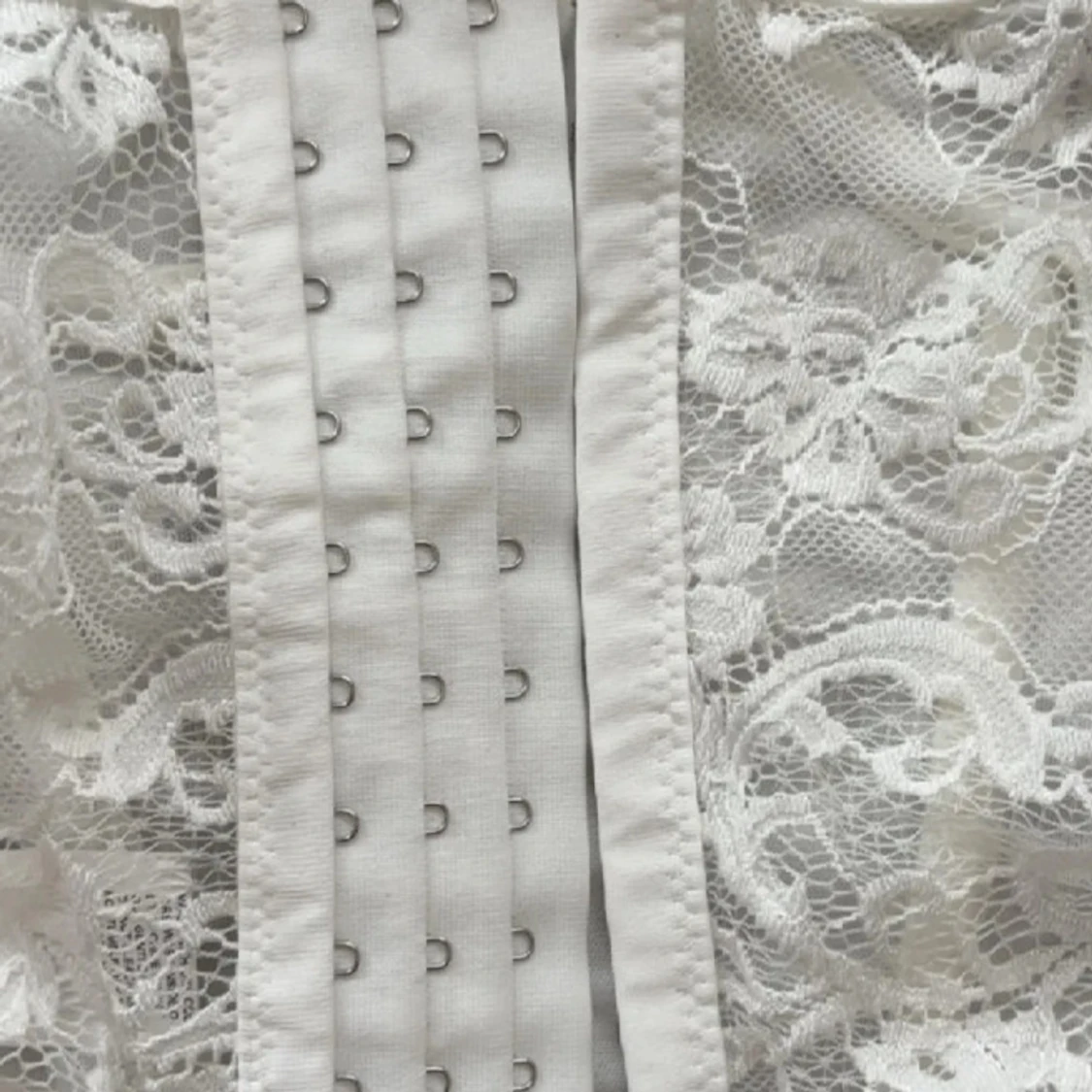 vit kortsetttopp  - 91