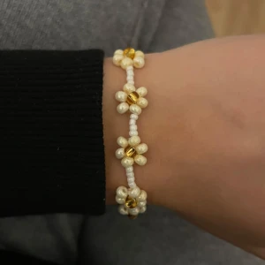 Pärlarmband - 50kr, handgjord🙌🏼😊