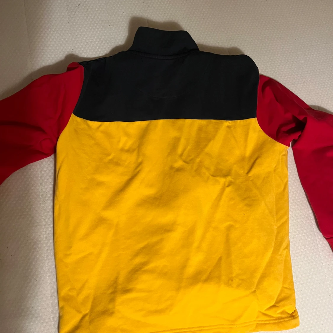 Flerfärgad tröja från Karl Kani - 1