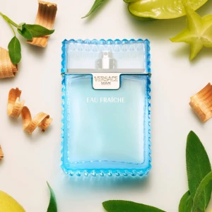 Versace MAN 100ml oöppnad - Versace man oöppnad 100 millimeter kvitto finns och den kostar 1100kr ny mitt pris är 800kr kom pm vid intresse