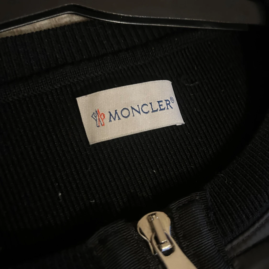 Svart jacka från Moncler - 1