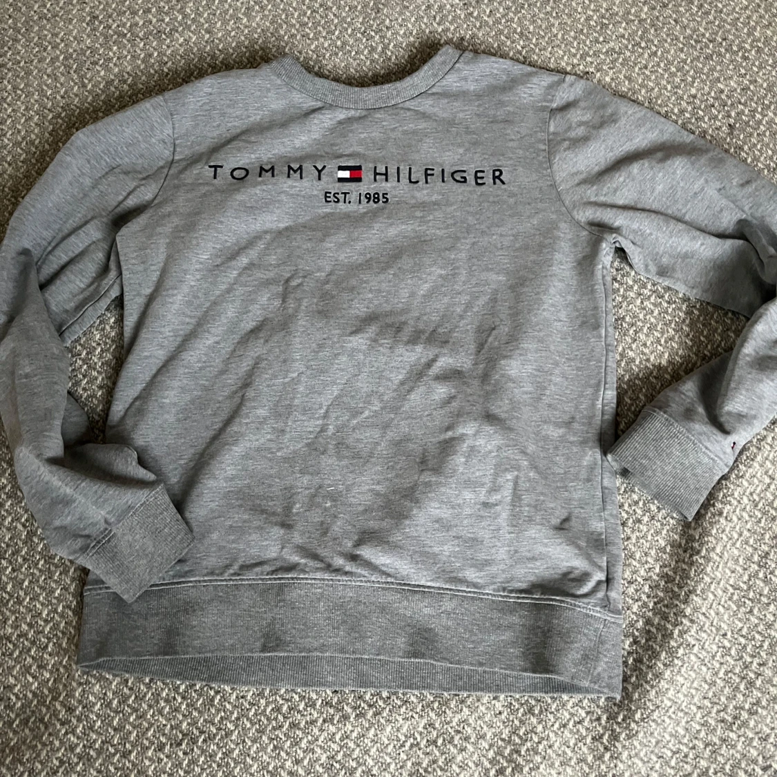 Grå sweatshirt från Tommy Hilfiger